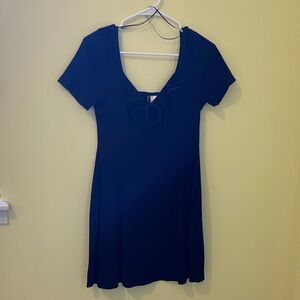 Divided Black Ribbed Short Sleeve Dress with tie at Neck